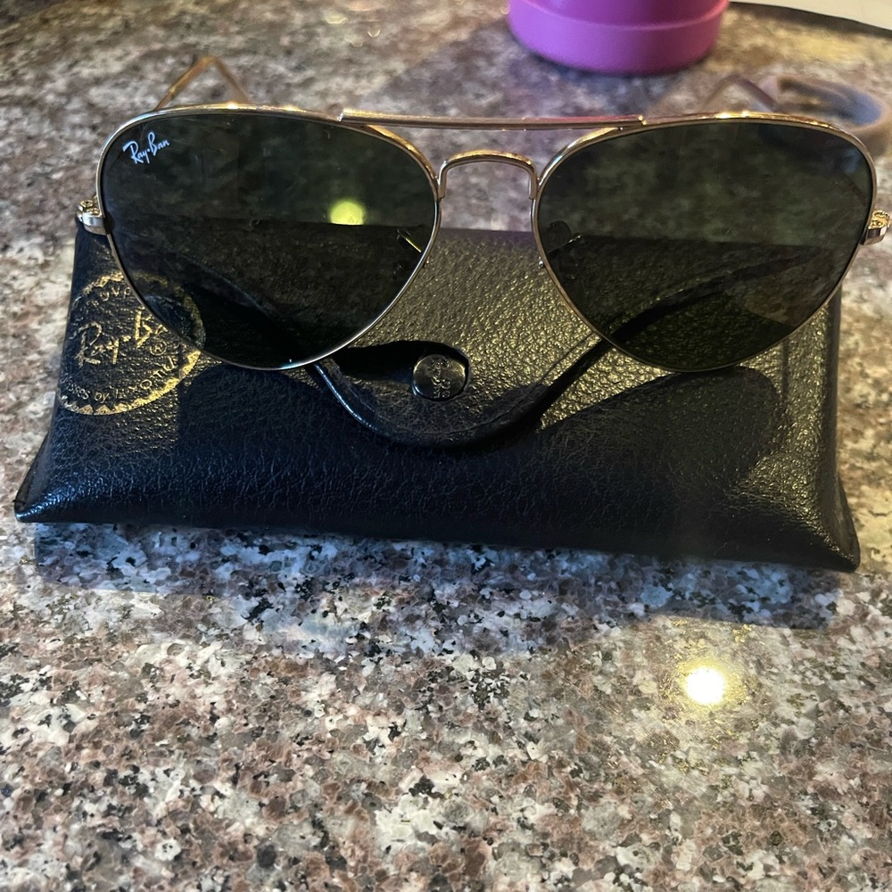 Ray Ban Aviator sunglasses